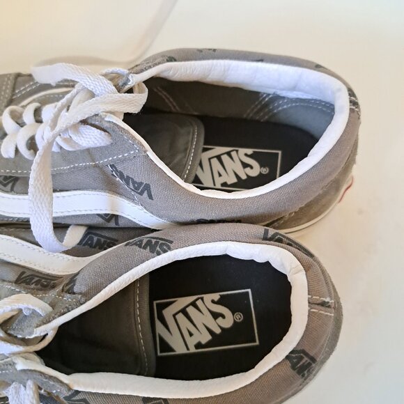 Vans Old Skool skate shoes grey, men 7.5, women\'s 9